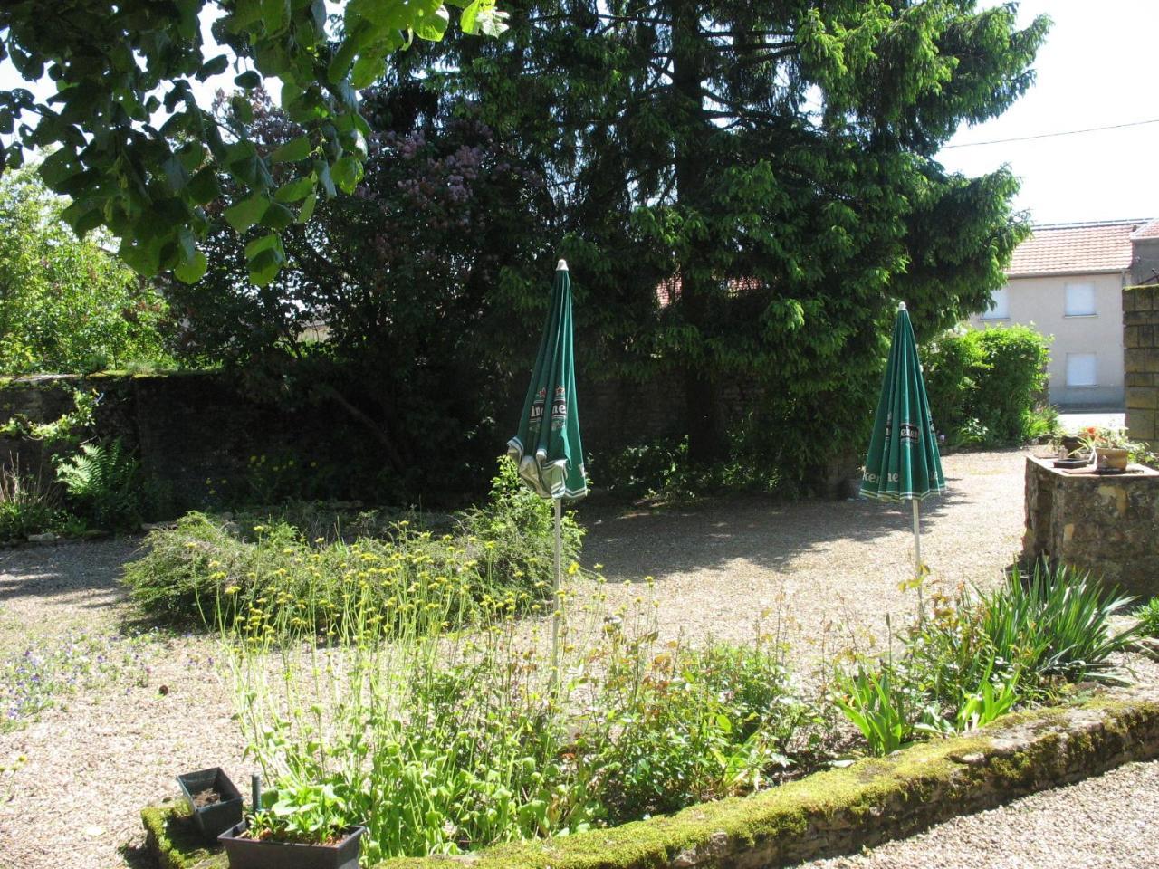Les Jardins De La Grange Rezonville Exterior foto